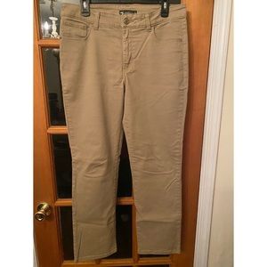 Women’s Beige Lee Jeans (petite)